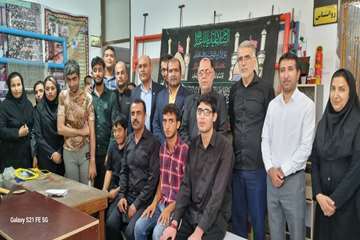 بازدید فرماندار از مرکز گلهای آسمانی 