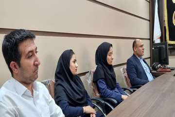 بازدید فرماندار از مرکز گلهای آسمانی 