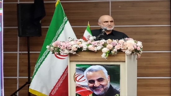 حضور استاندار بوشهر در سومین روز هفته دولت  