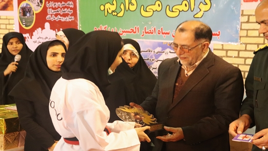 افتتاحیه مسابقات ورزشی در دهه فجر - فرماندار