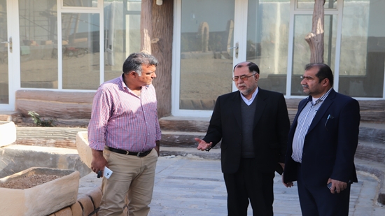 بازدید فرماندار گناوه از طرح بومگردی 